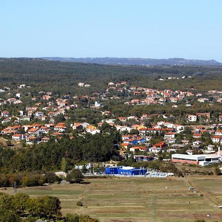Apartments With A Parking Space Vinez, Labin - 11851 Bagian luar foto