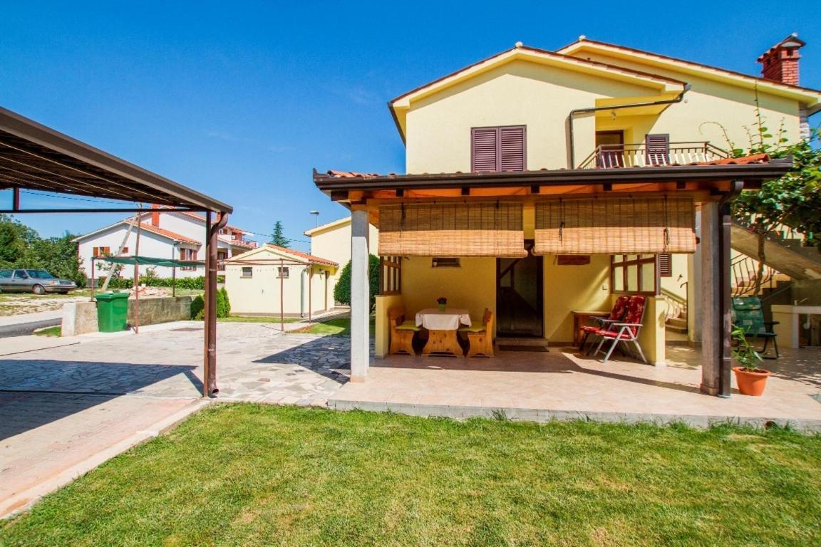 Apartments With A Parking Space Vinez, Labin - 11851 Bagian luar foto